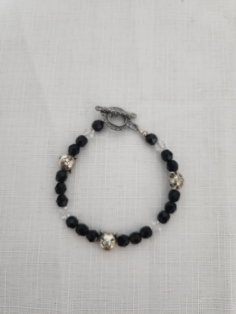 Silver Cat Bead Bracelet with Black Faceted Beads